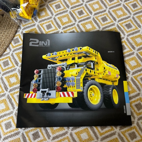 Mechanical Master: 2-In-1 Dump Truck & Aircraft - Picture 1 of 3